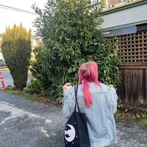 Meet your Posher, Blue-kathryn